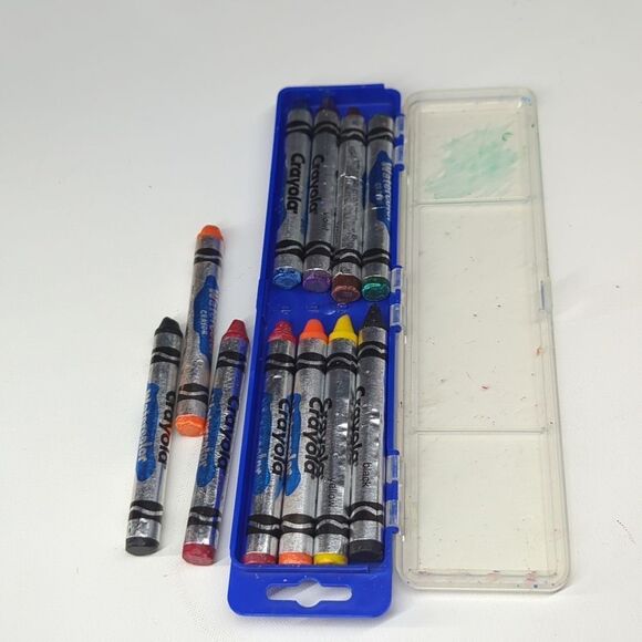 Other - Vintage Crayola Washable Water Color Crayons Complete 1996